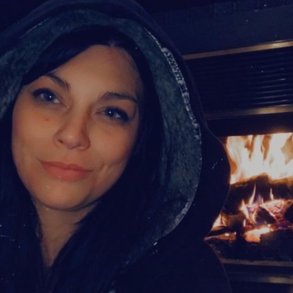 Meet your Posher, Anouck - Picture 1 of 1